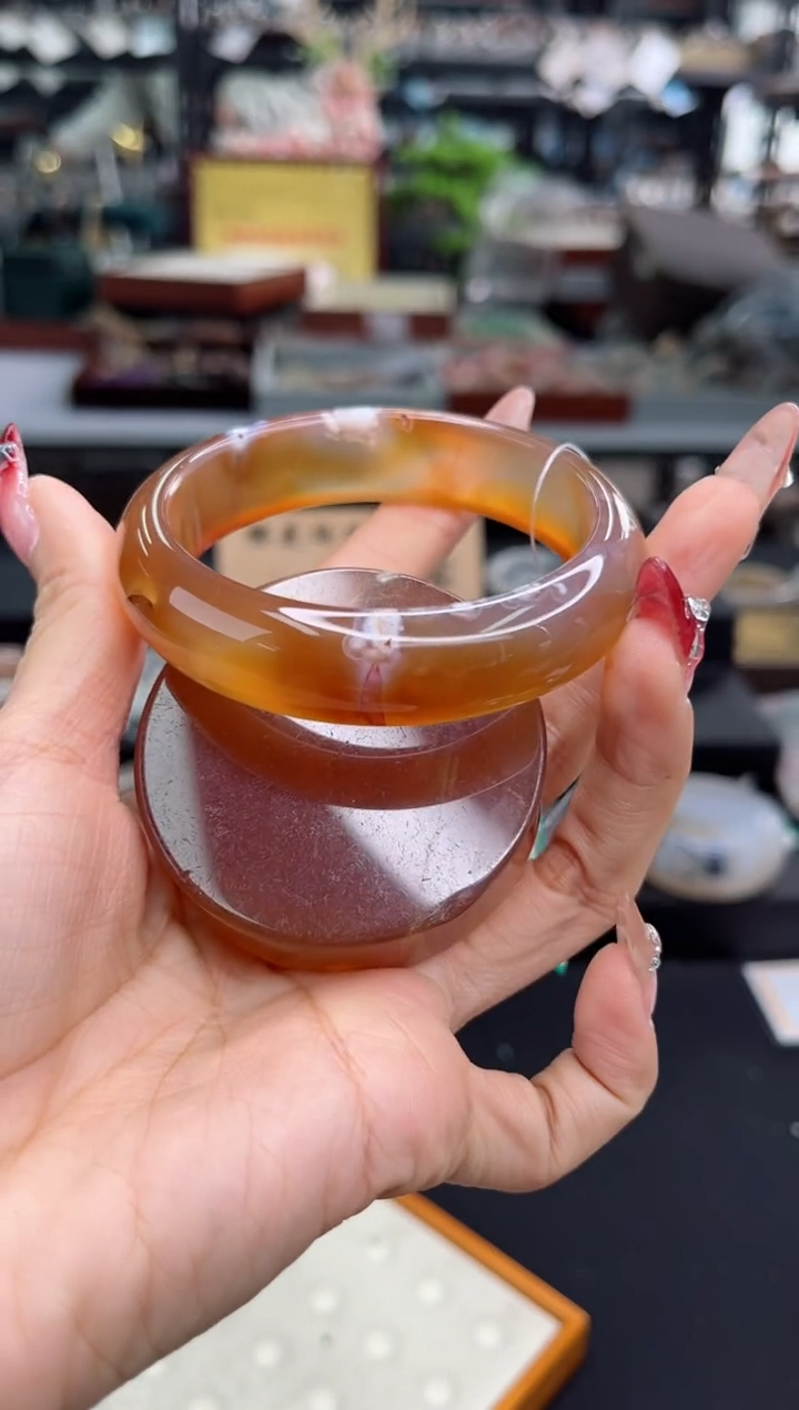 【闪购商品】石英质玉手镯未镶嵌57圈口（赠品镯心）S9436