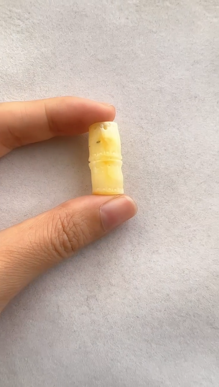 未镶嵌琥珀裸石10330079-手机坠