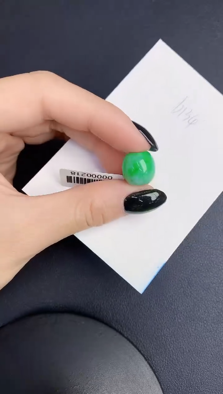 【闪购商品】翡翠颈饰未镶嵌0000000000