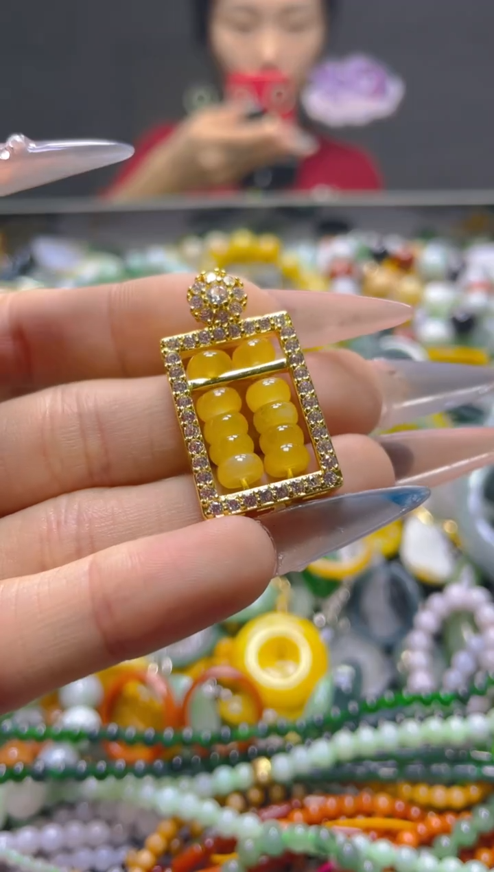 颈饰未镶嵌翡翠/E/翡翠A货，一件也是批发价