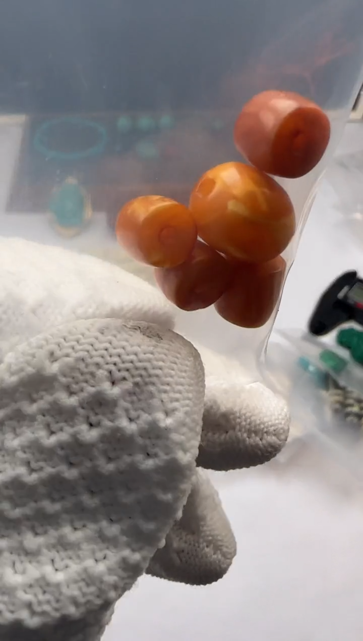 【闪购商品】蜜蜡裸石未镶嵌配饰