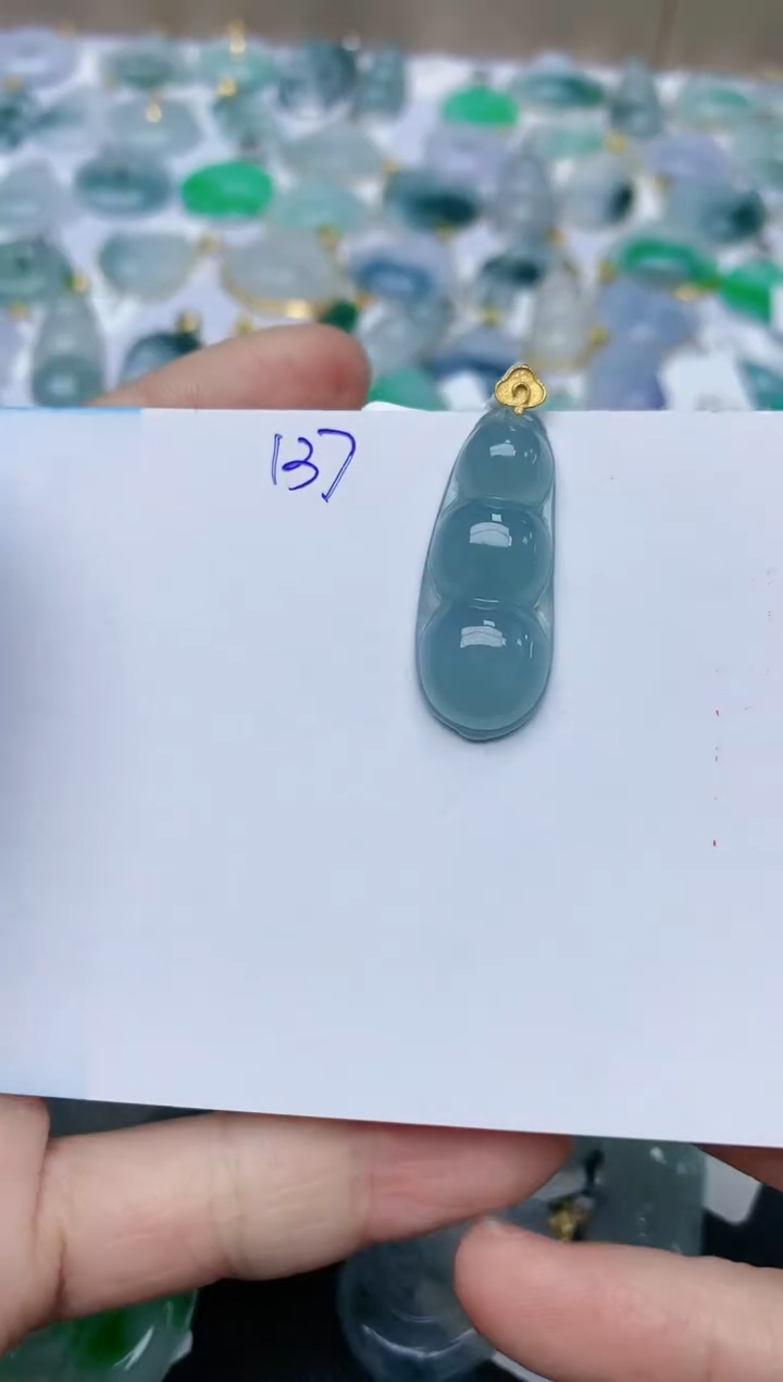 【闪购商品】翡翠颈饰18K金镶嵌天然翡翠A货    137