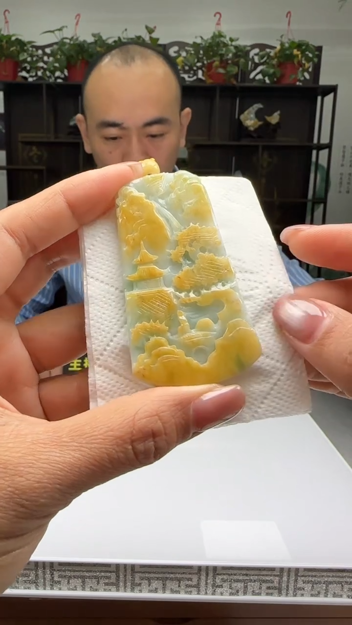 【闪购商品】翡翠颈饰未镶嵌天然翡翠A货吊坠