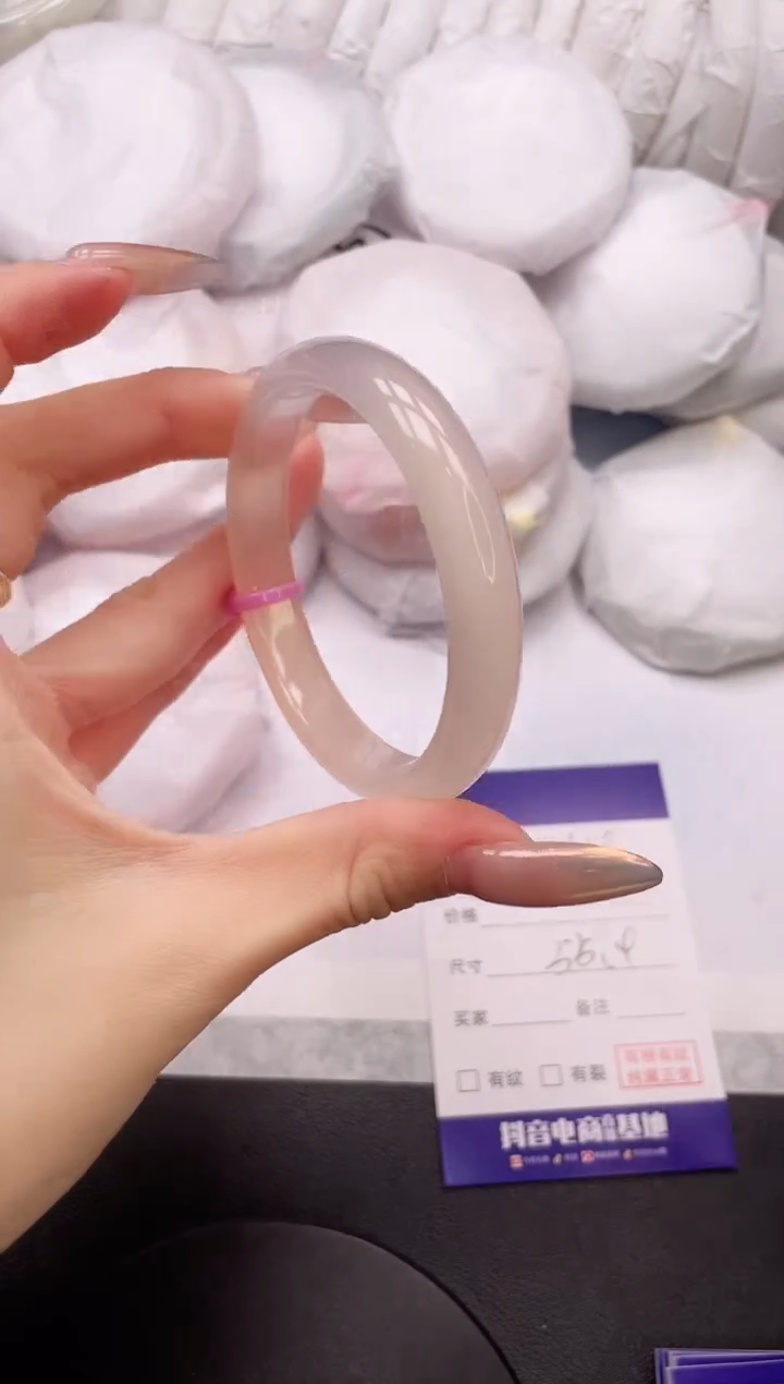 【闪购商品】石英质玉手镯未镶嵌15K364-55