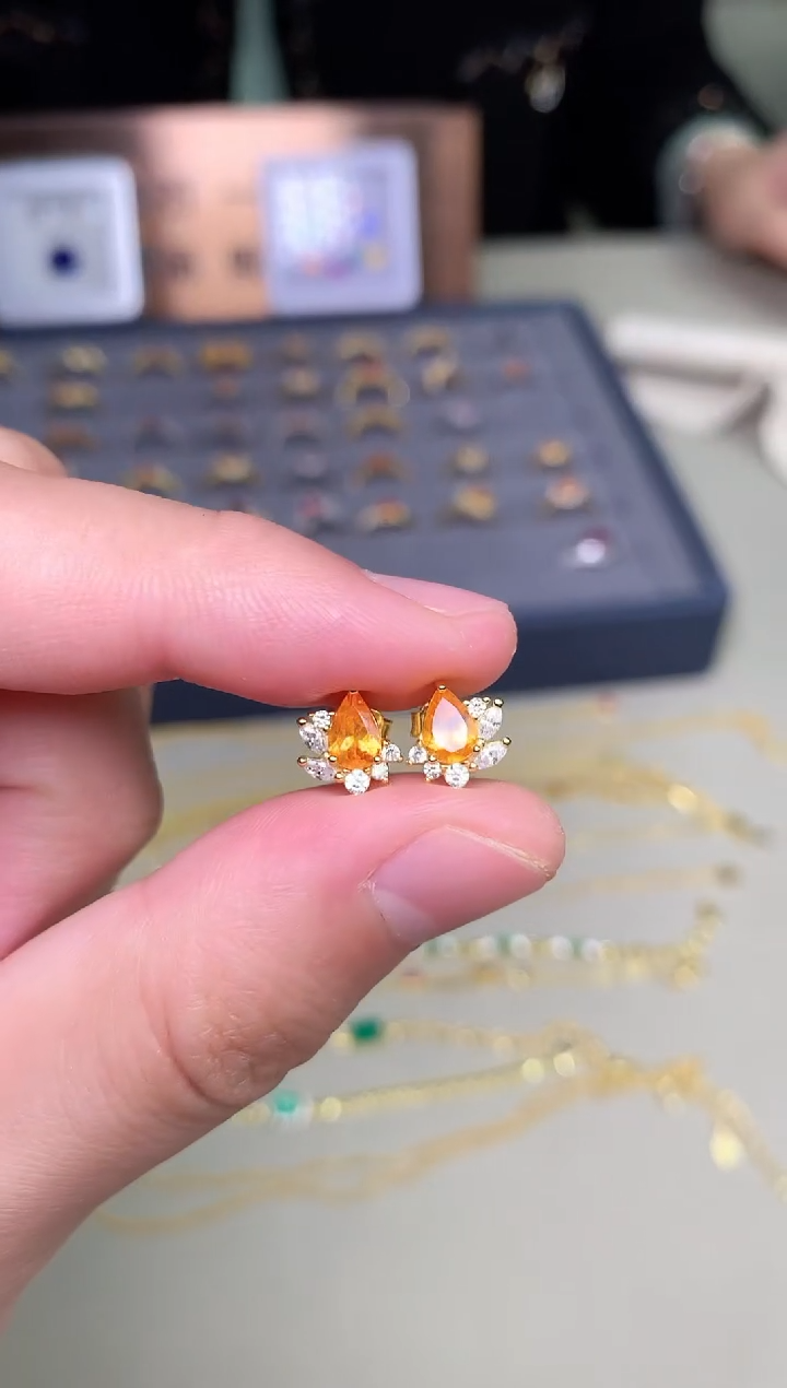 【闪购商品】石榴石（芬达石）耳饰银S925镶嵌耳饰