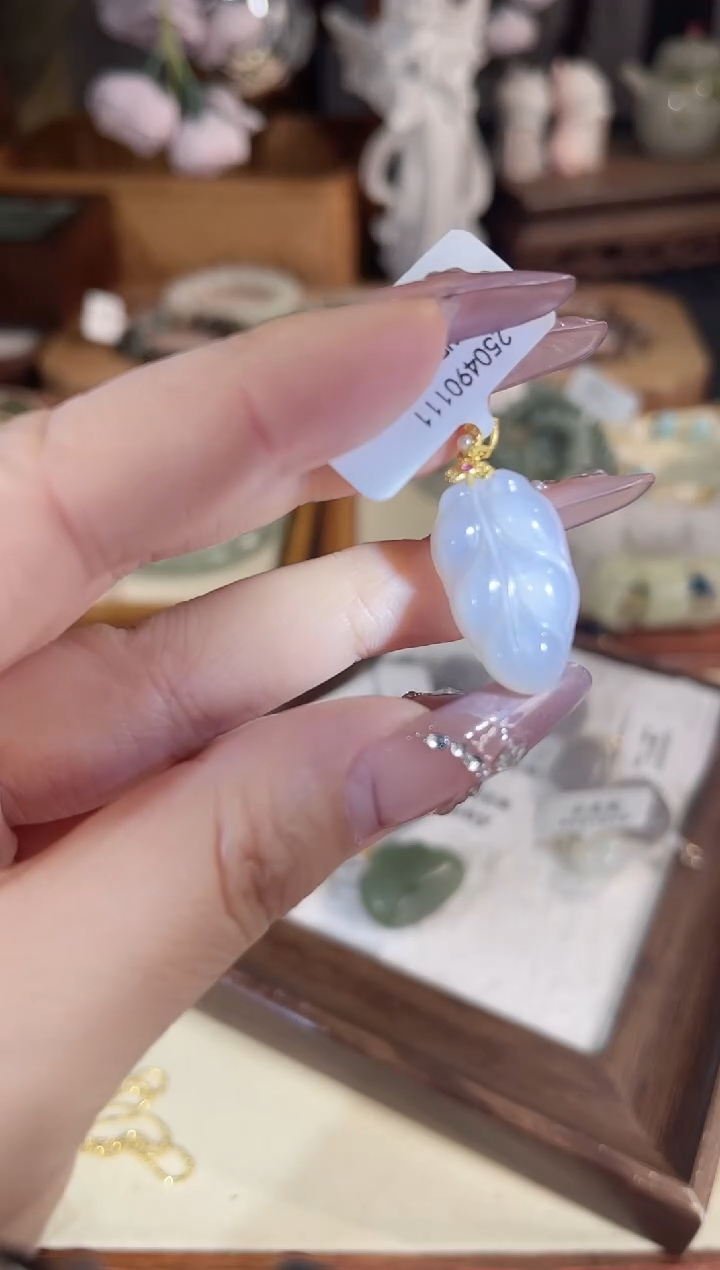 吊坠(不含链)银S925镶嵌和田玉多样性发其一孤品默认微瑕