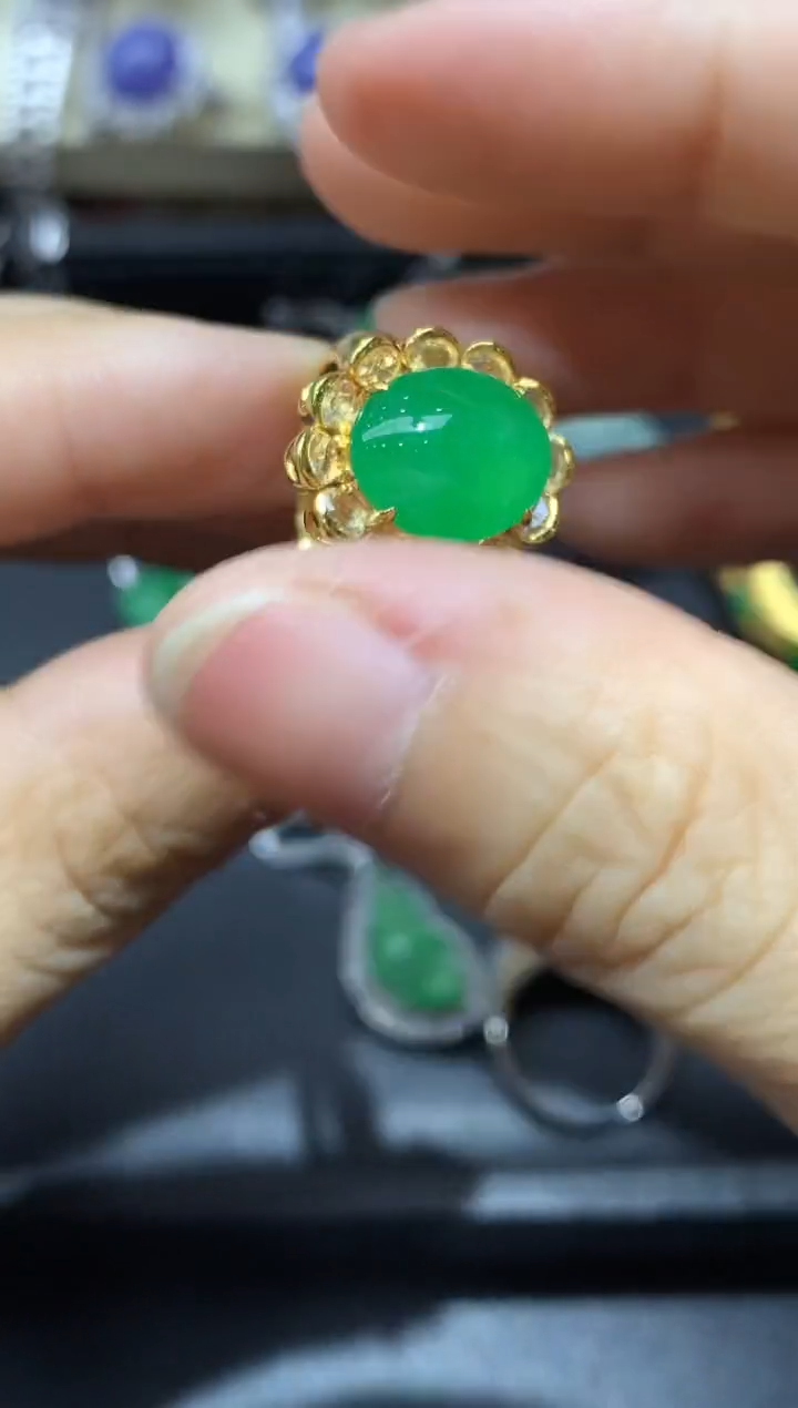 18K金镶嵌戒指翡翠755-中国好珍宝