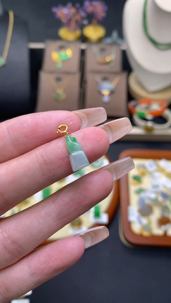 【闪购商品】翡翠颈饰18K金镶嵌净货13279