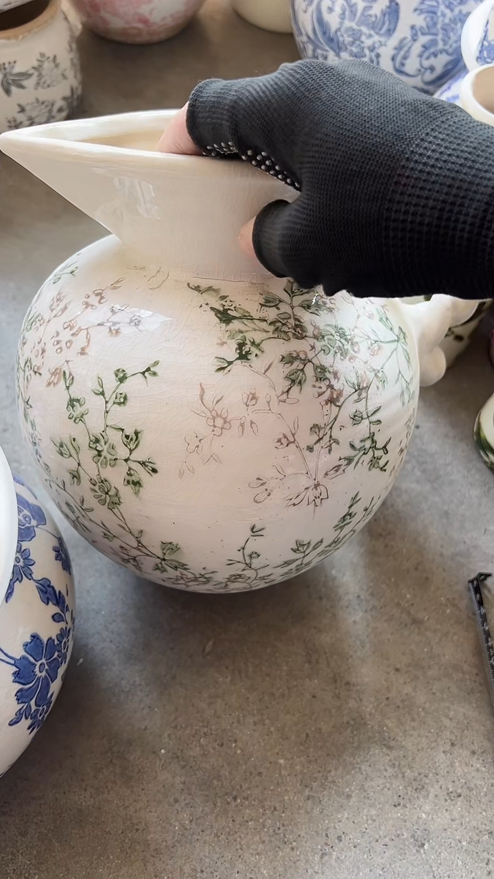 【闪购商品】陶瓷微瑕花盆高23.5cm内口10.5cm