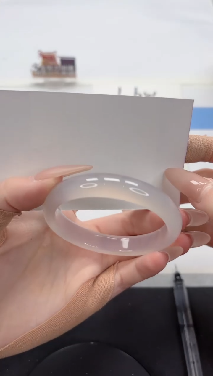 【闪购商品】石英质玉手镯未镶嵌A288-54.8