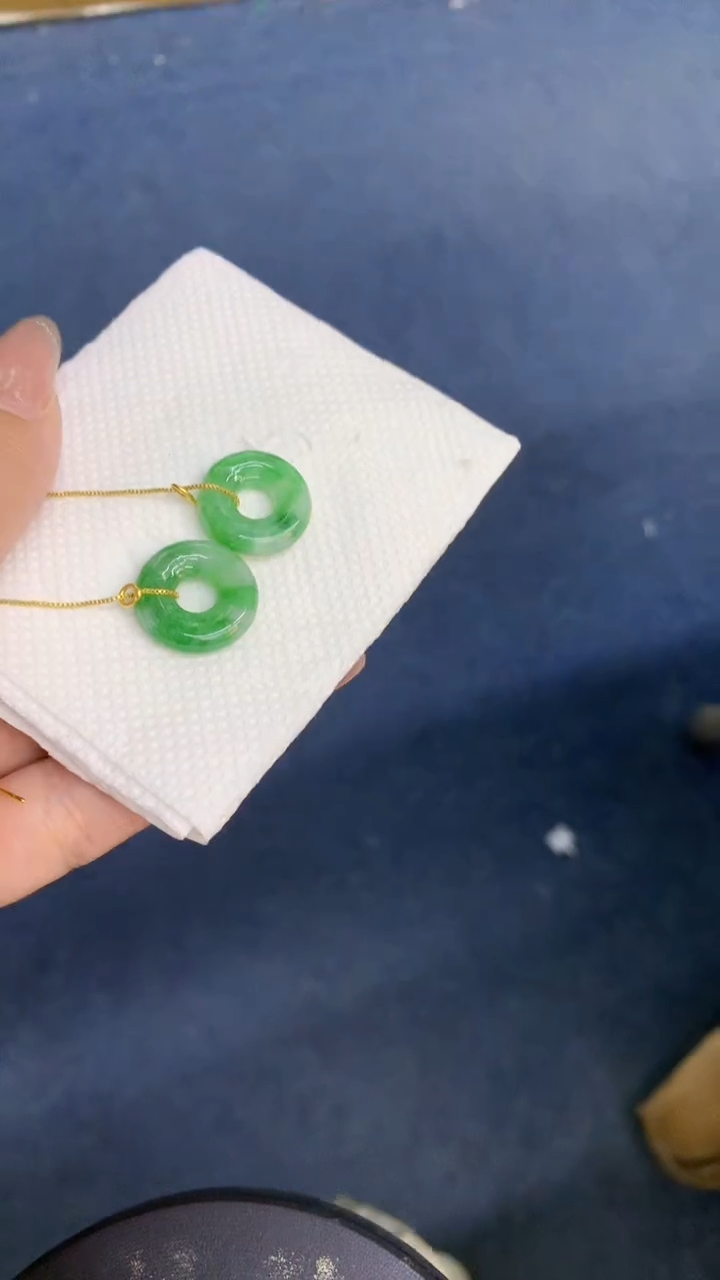 颈饰未镶嵌翡翠1