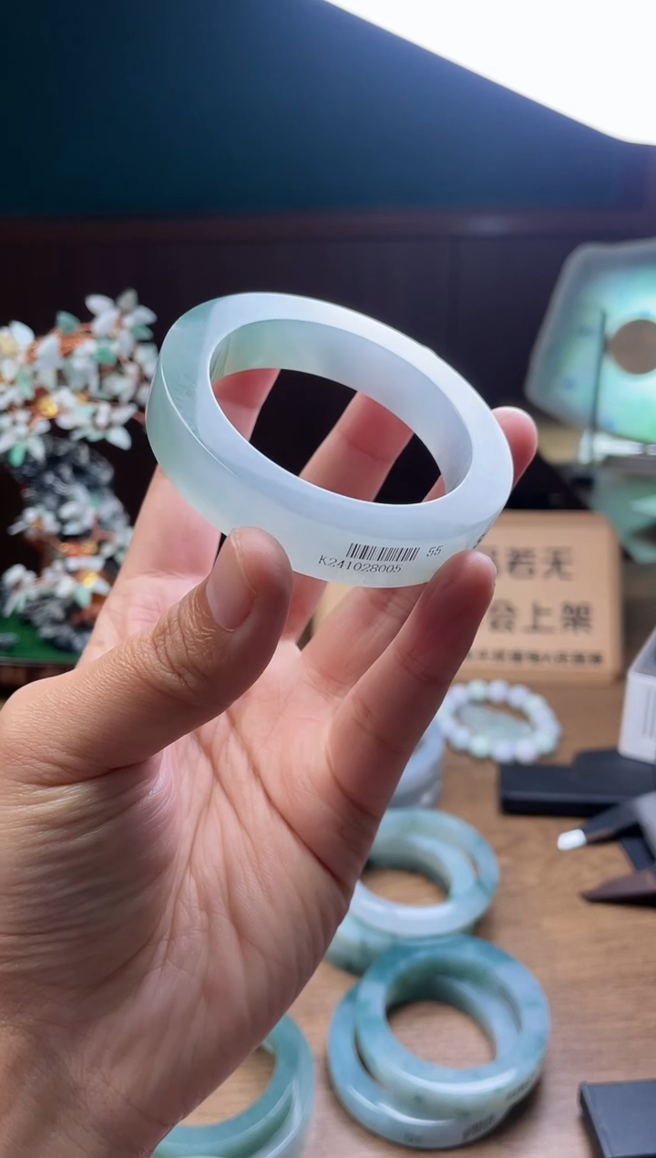 【闪购商品】定制翡翠手镯未镶嵌定制
