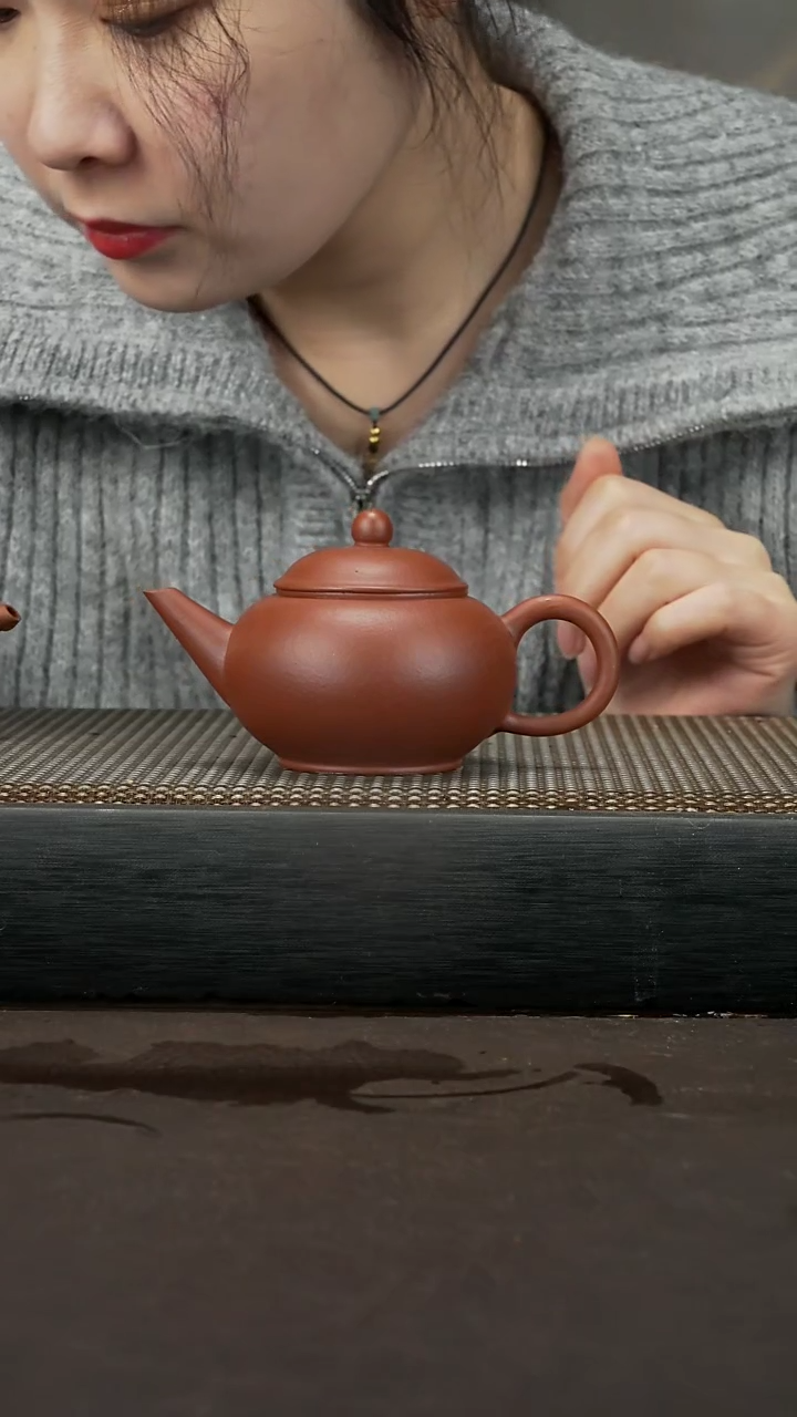 【闪购商品】紫砂茶壶老红泥 水平150cc 026
