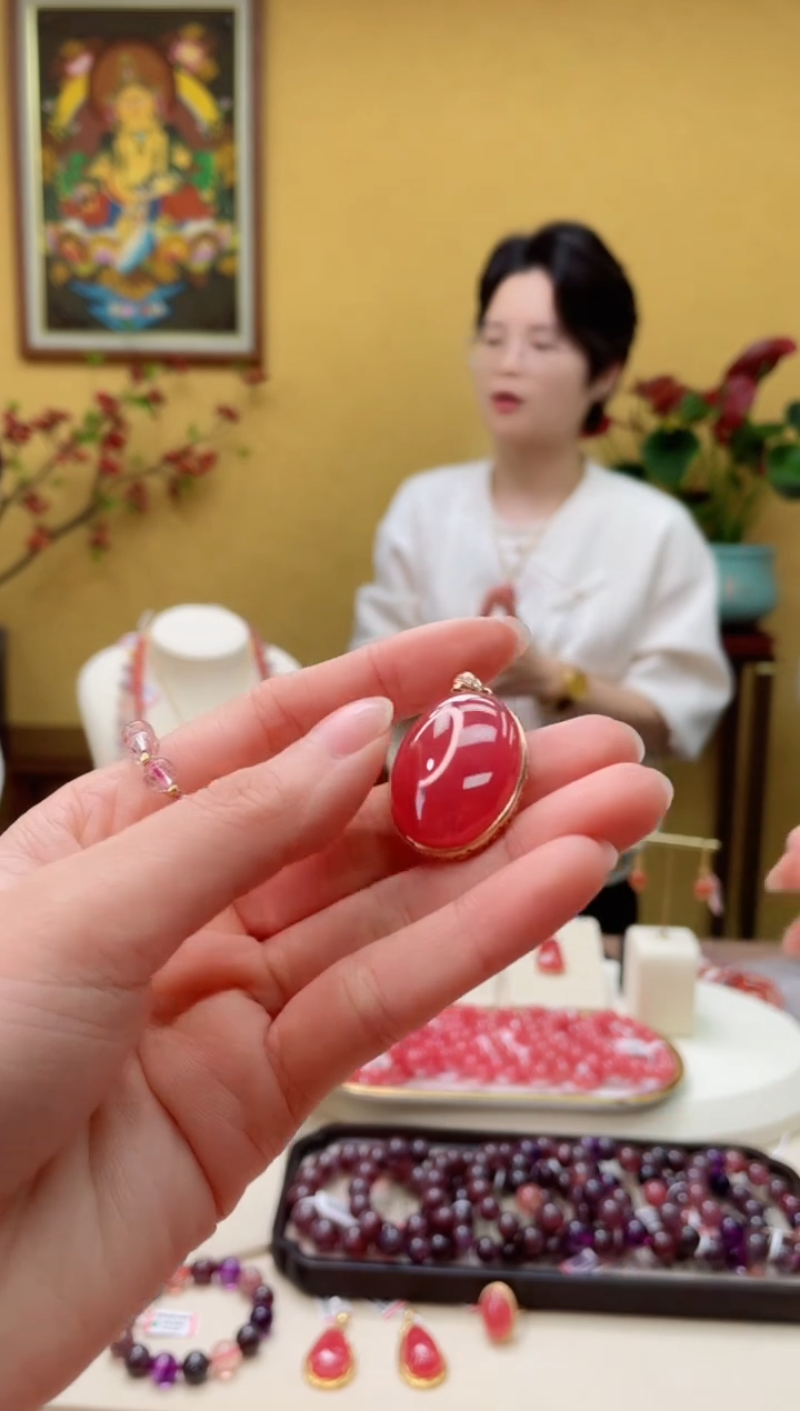 【闪购商品】菱锰矿（红纹石）颈饰18K金镶嵌4@@BL50309022