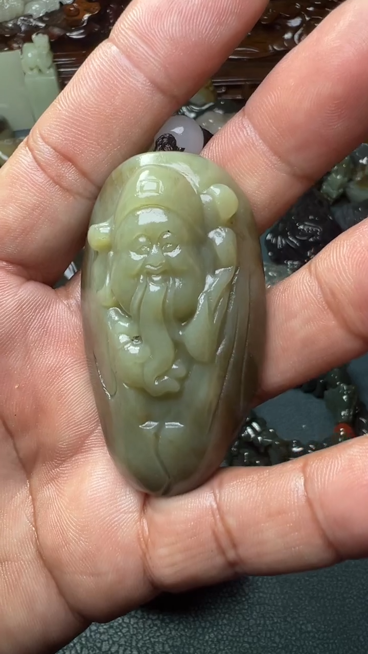 未镶嵌和田玉把件-