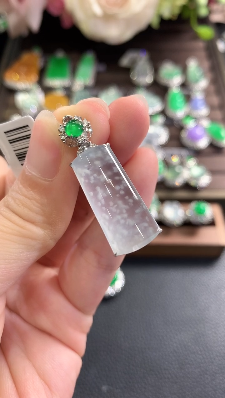 吊坠(不含链)18K金镶嵌翡翠d59