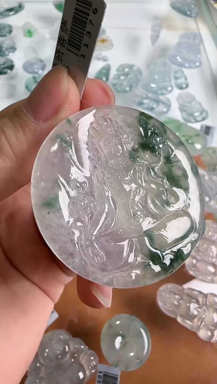 【闪购商品】翡翠吊坠(不含链)未镶嵌··