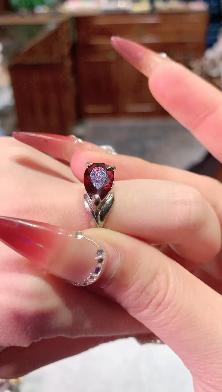 【闪购商品】瓷片楚楚中古珠宝甄选不退换