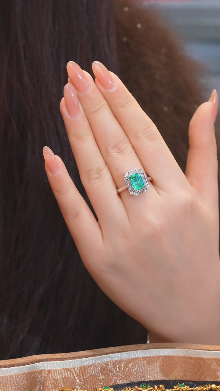 【闪购商品】祖母绿戒指18K金镶嵌（2ct）@@U4943