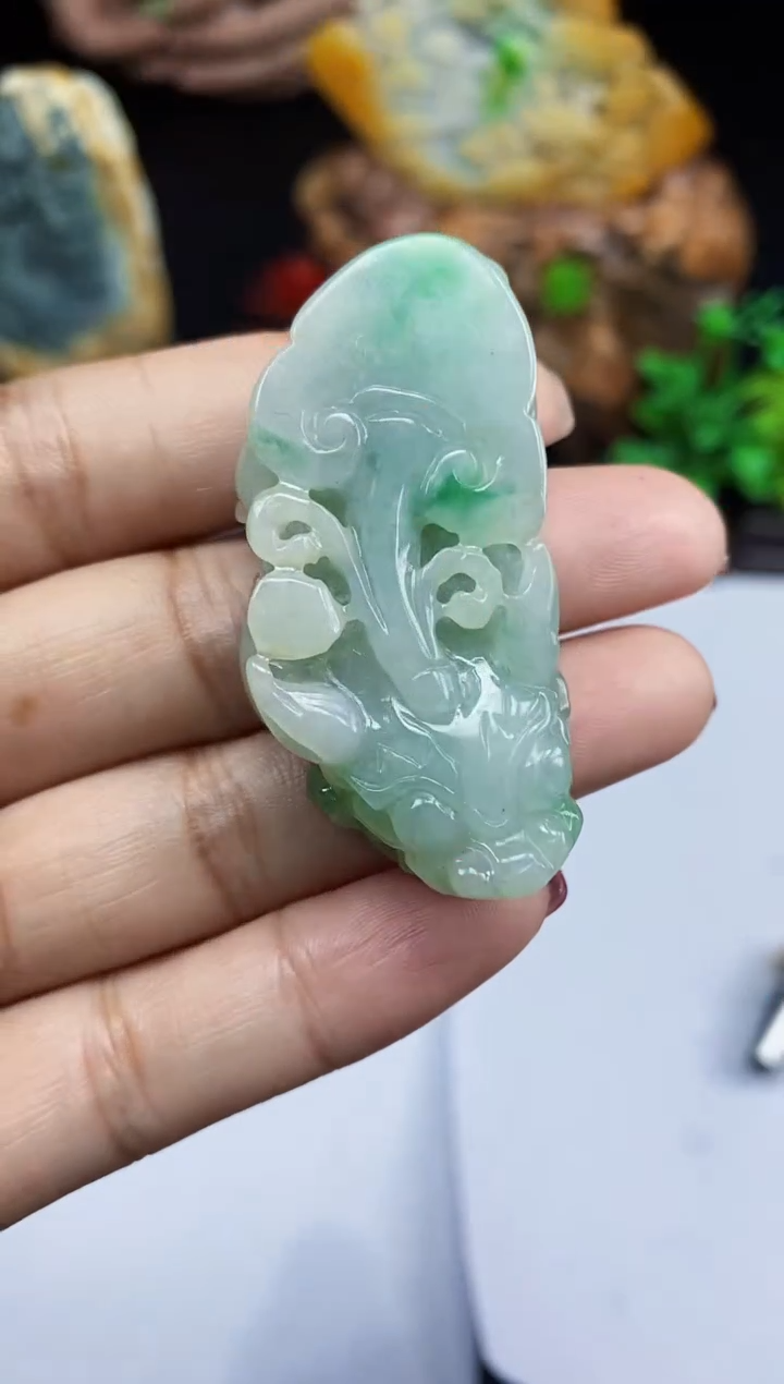 【闪购商品】翡翠颈饰未镶嵌翡翠A货