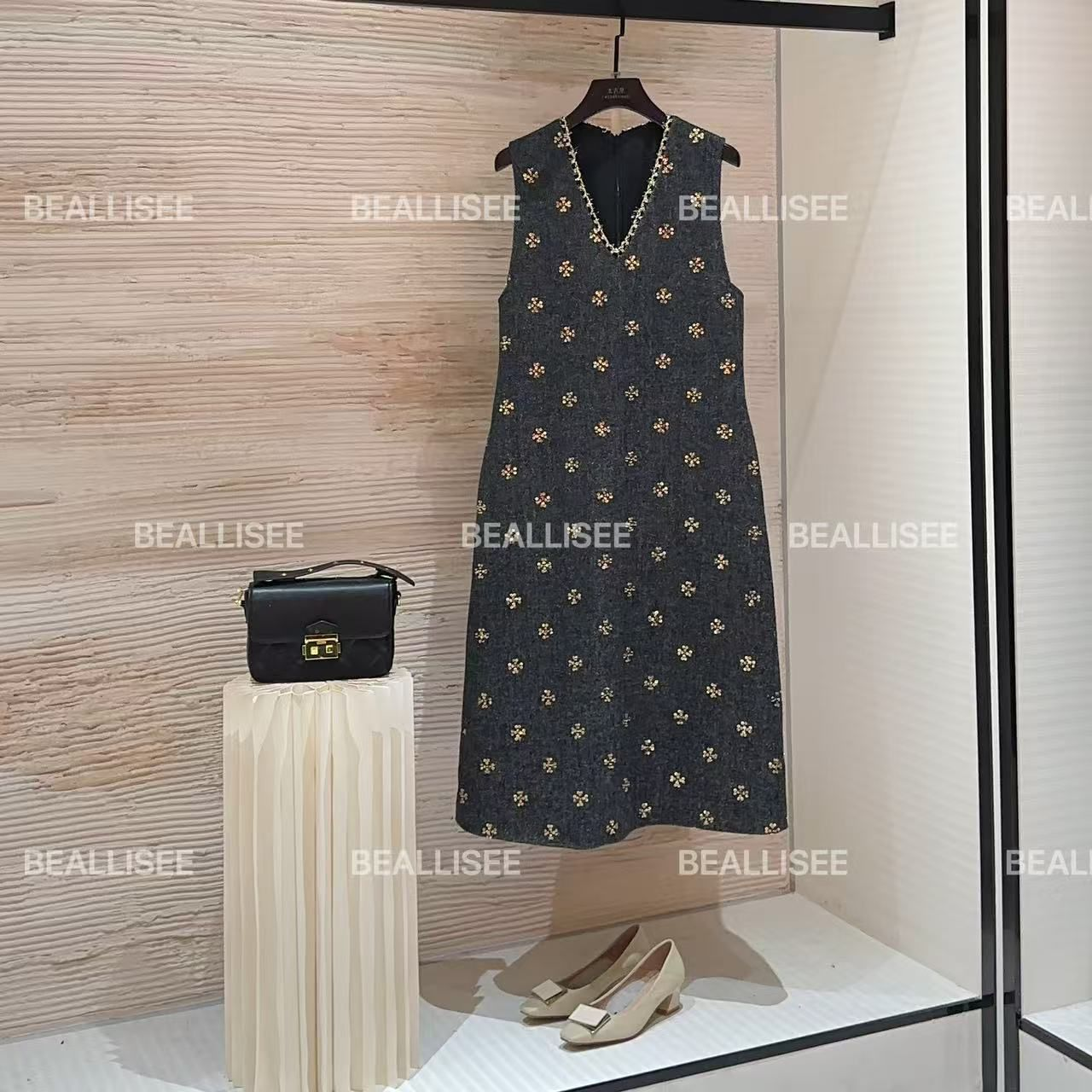 【宠粉价】秋冬新款无袖显瘦国风时尚宽松连衣裙W-A1462