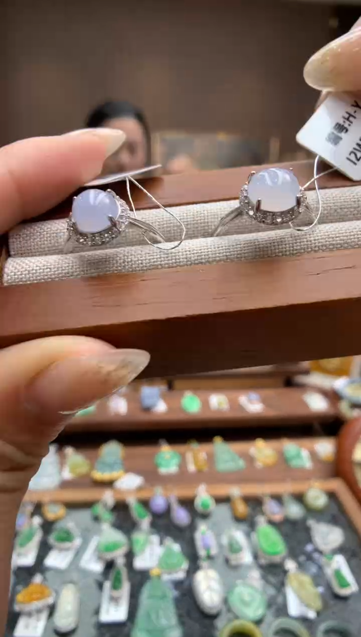 【闪购商品】翡翠戒指银S925镶嵌戒指 多样性发（1件）