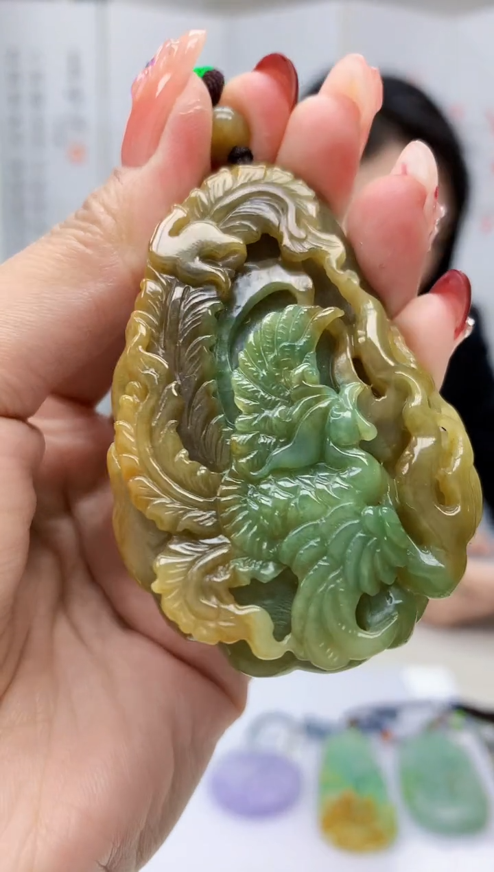 【闪购商品】定制翡翠未镶嵌3123MM-毛货挂件78