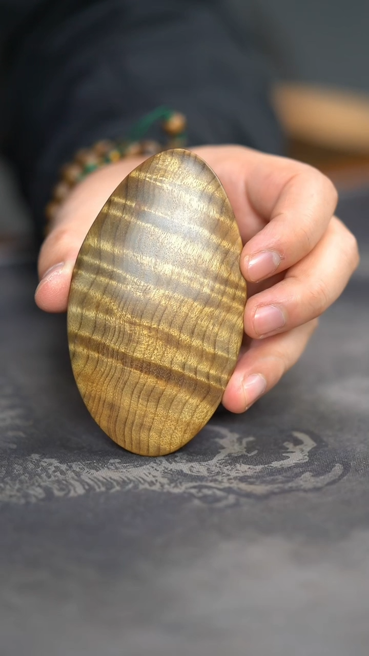 【闪购商品】金丝楠木雕639号阴沉满花纹刮刮板