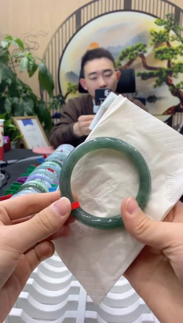 【闪购商品】翡翠手镯未镶嵌0000014138