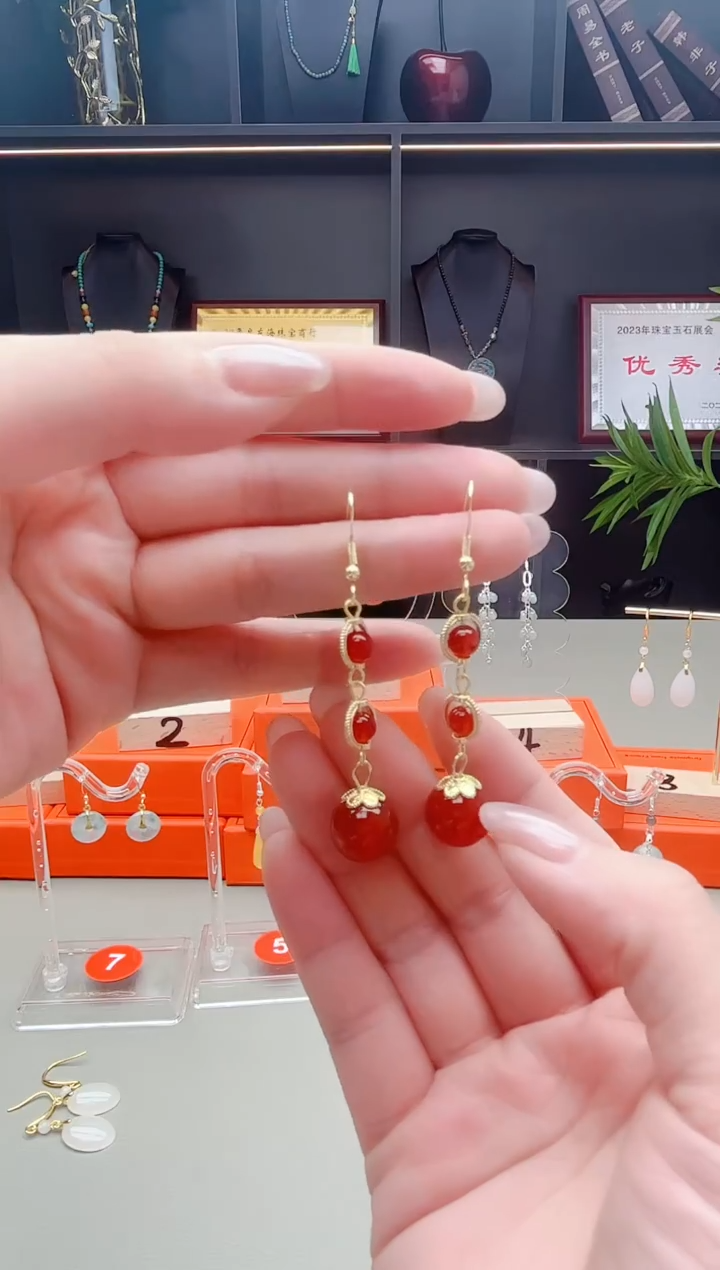 未镶嵌耳钉玛瑙/玉髓331