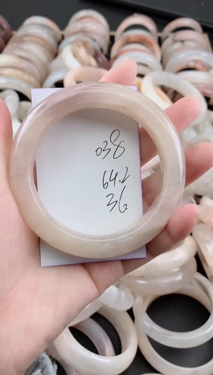 未镶嵌手镯石英质玉038
