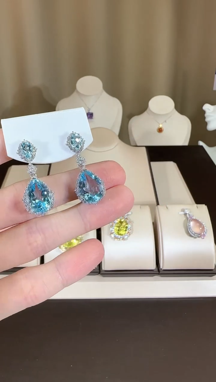 【闪购商品】托帕石耳饰银S925镶嵌10*15mm水滴