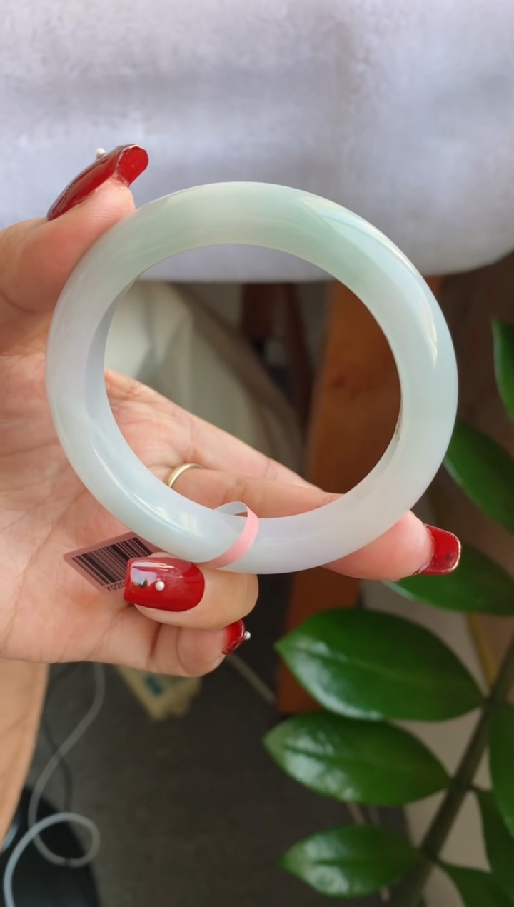 【闪购商品】翡翠手镯未镶嵌（无棉 冰胶春彩）10号