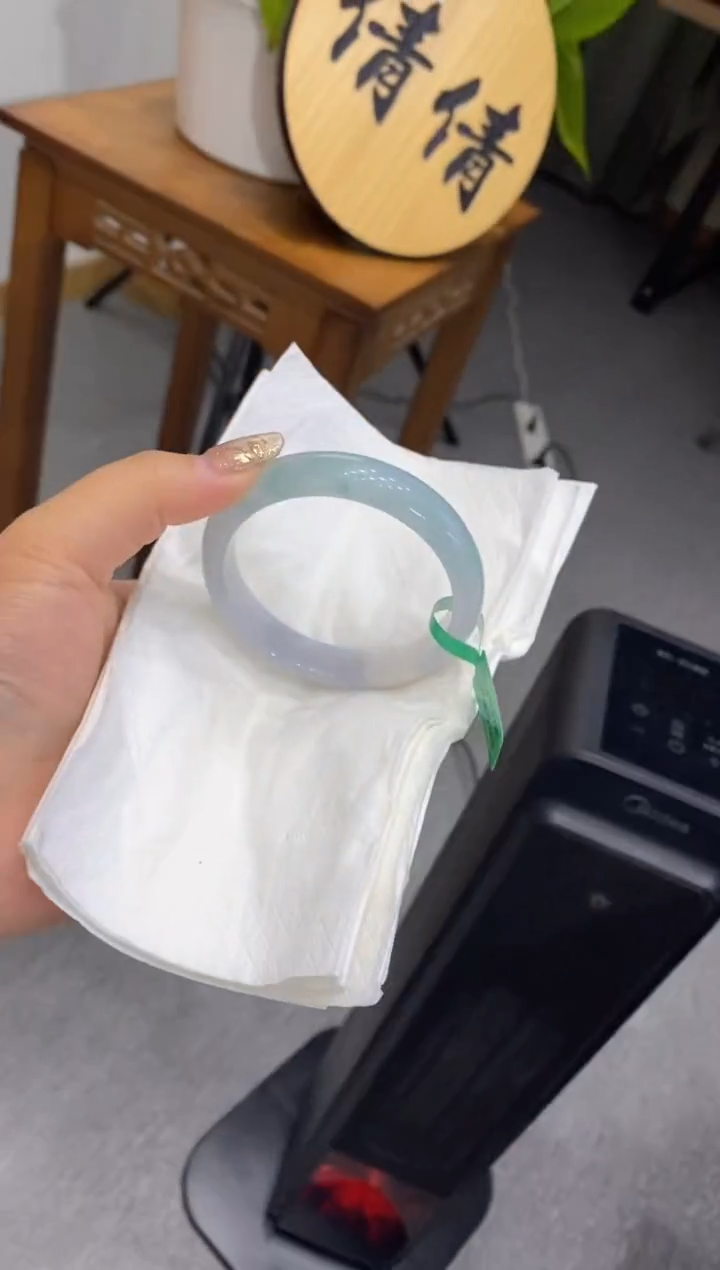 【闪购商品】翡翠手镯未镶嵌多人005327