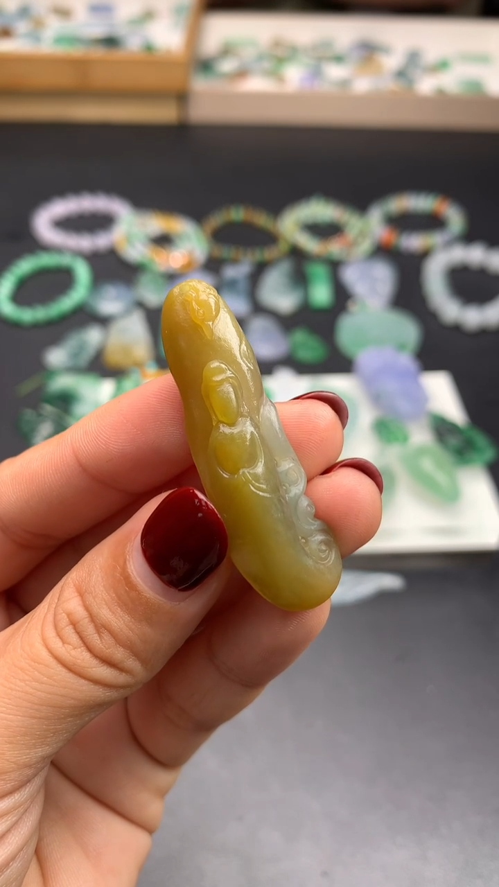 【闪购商品】定制翡翠未镶嵌        玉凤观音