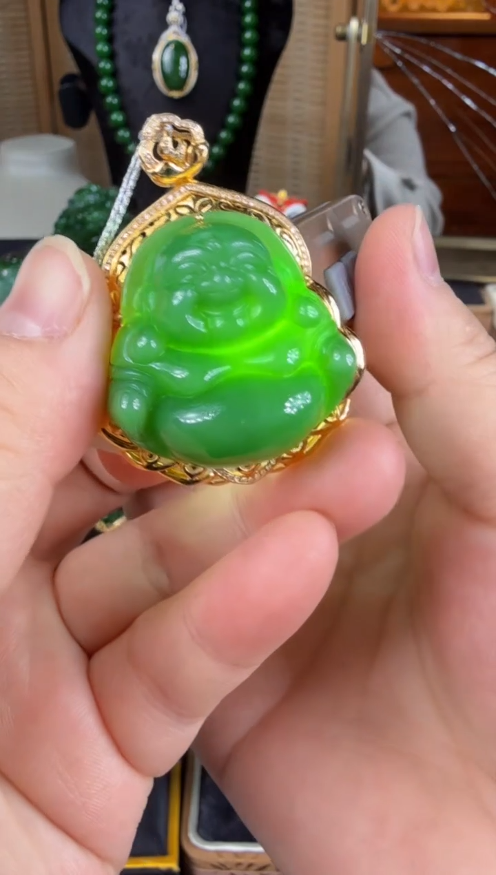 【闪购商品】和田玉（碧玉）吊坠(赠链)18K金镶嵌 