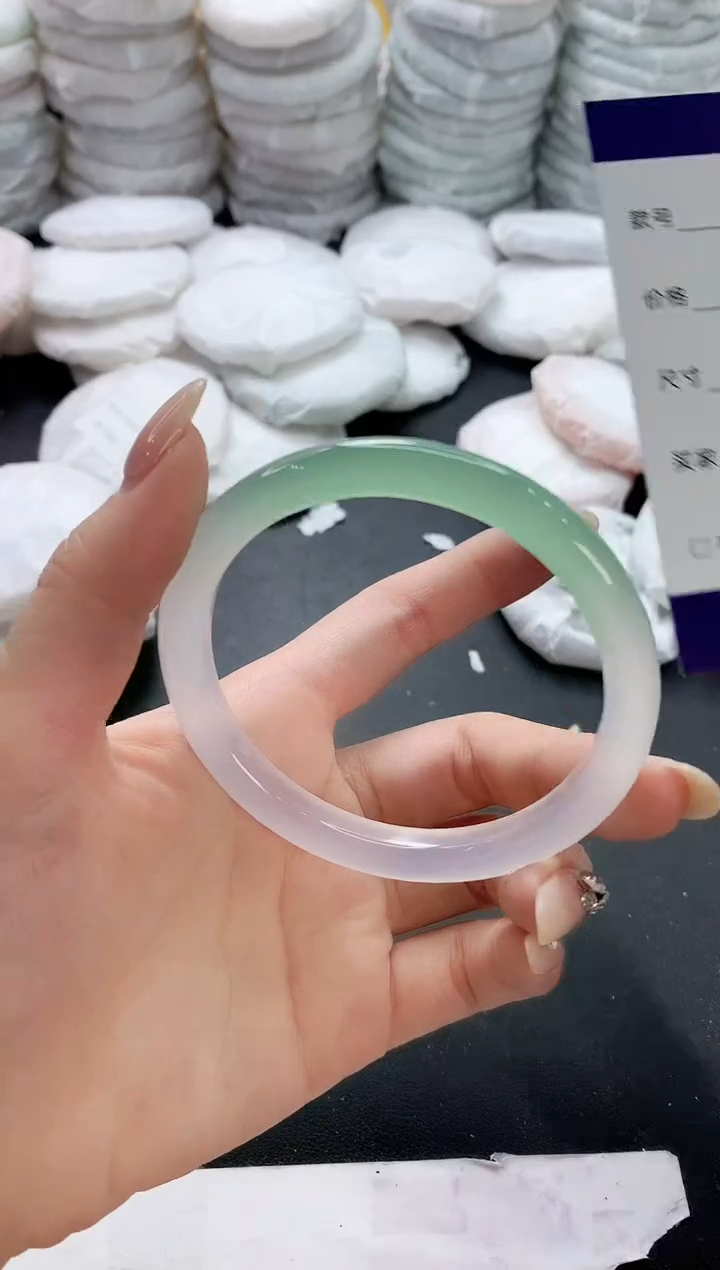 【闪购商品】玛瑙/玉髓手镯未镶嵌258