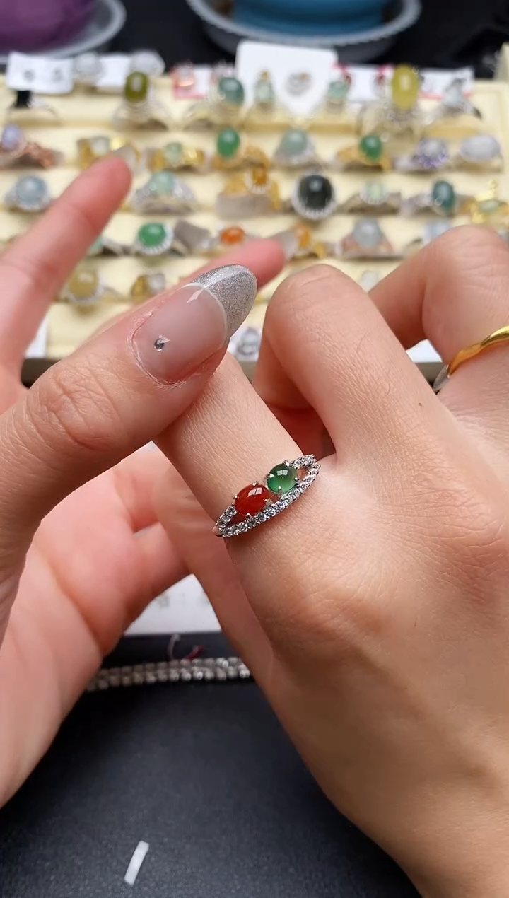 【闪购商品】翡翠戒指银S925镶嵌88888888+5