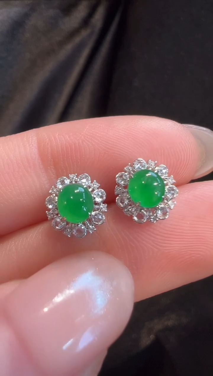 18K金镶嵌翡翠耳饰AL6