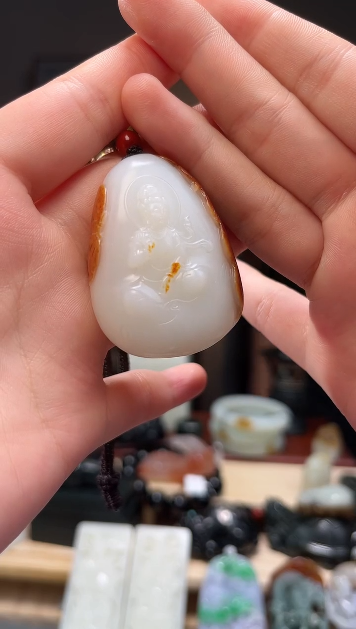 颈饰未镶嵌和田玉吊坠1