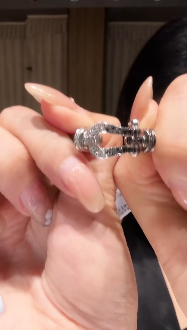 铂Pt950镶嵌吊坠钻石AY0590-PT