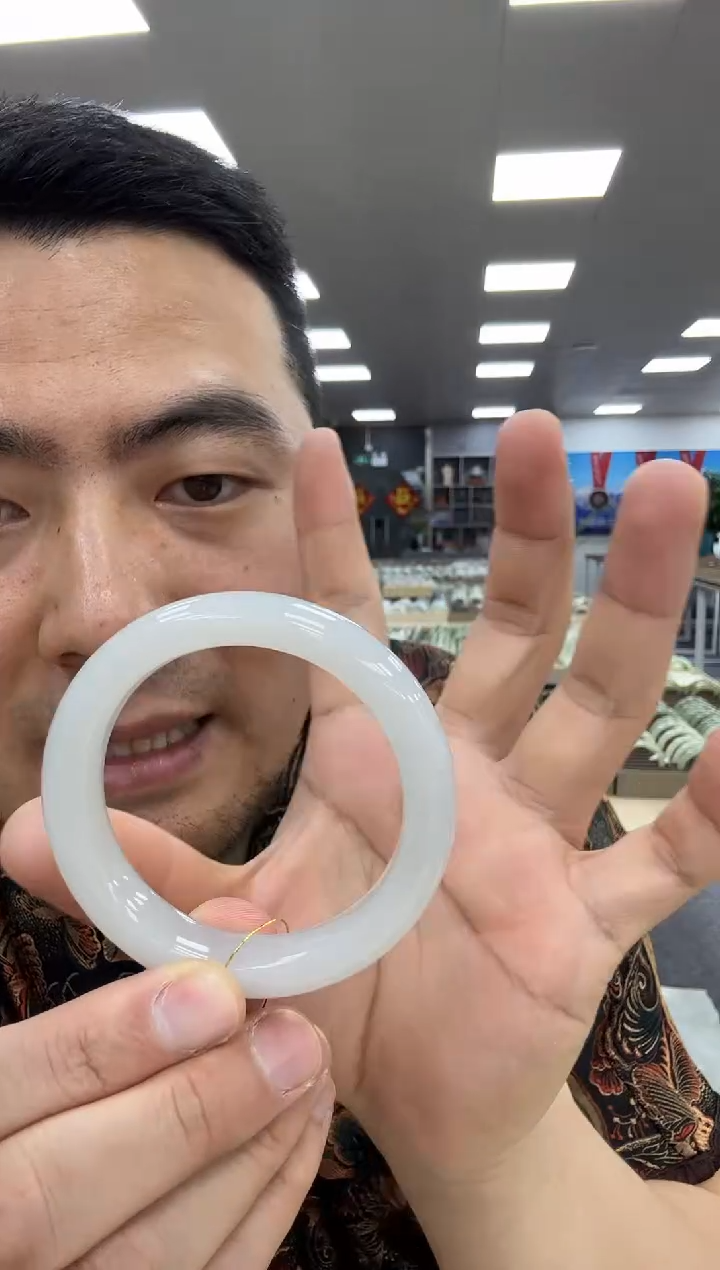 【闪购商品】和田玉手镯未镶嵌54  834