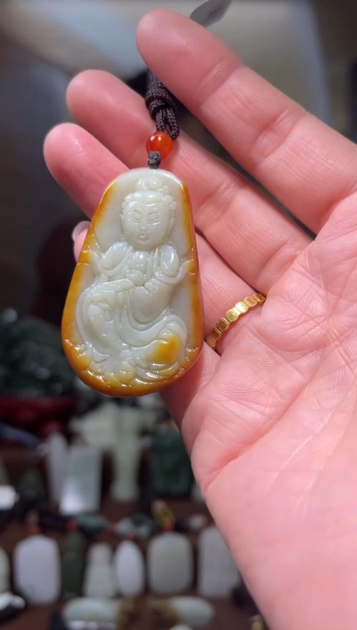 颈饰未镶嵌和田玉·