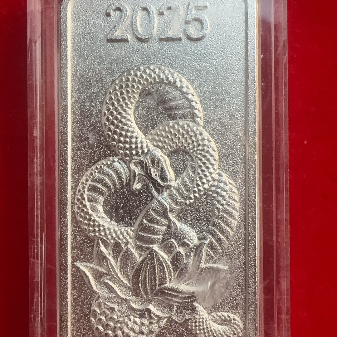 粉丝福利9999蛇牌高端大气上档次精美摆件