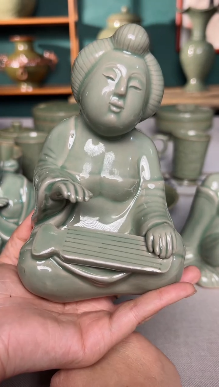 【闪购商品】其他耀州窑青釉唐人摆件琴