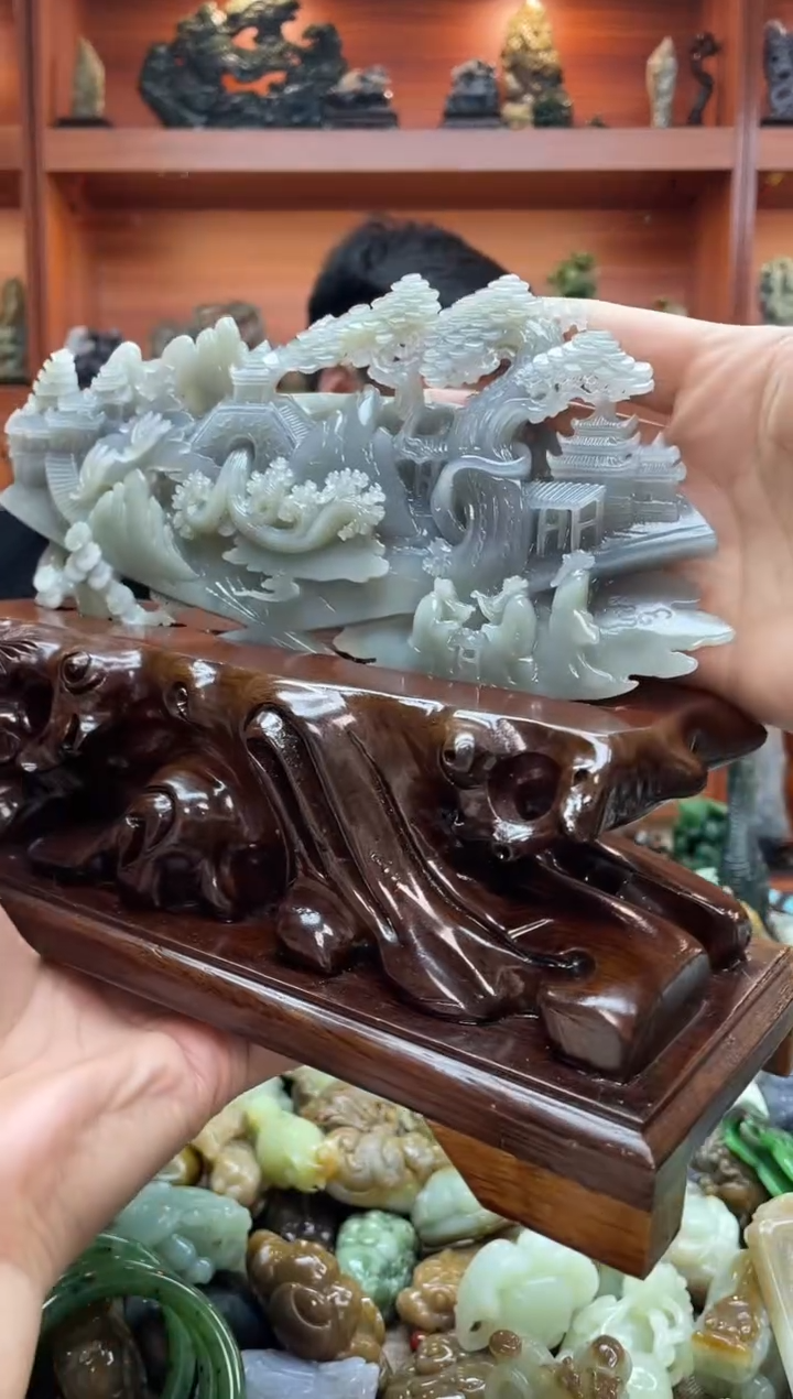 未镶嵌和田玉摆件1