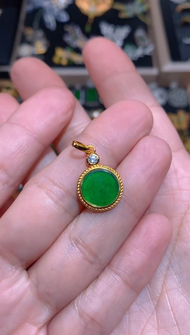 【闪购商品】翡翠吊坠(不含链)银S925镶嵌无事牌