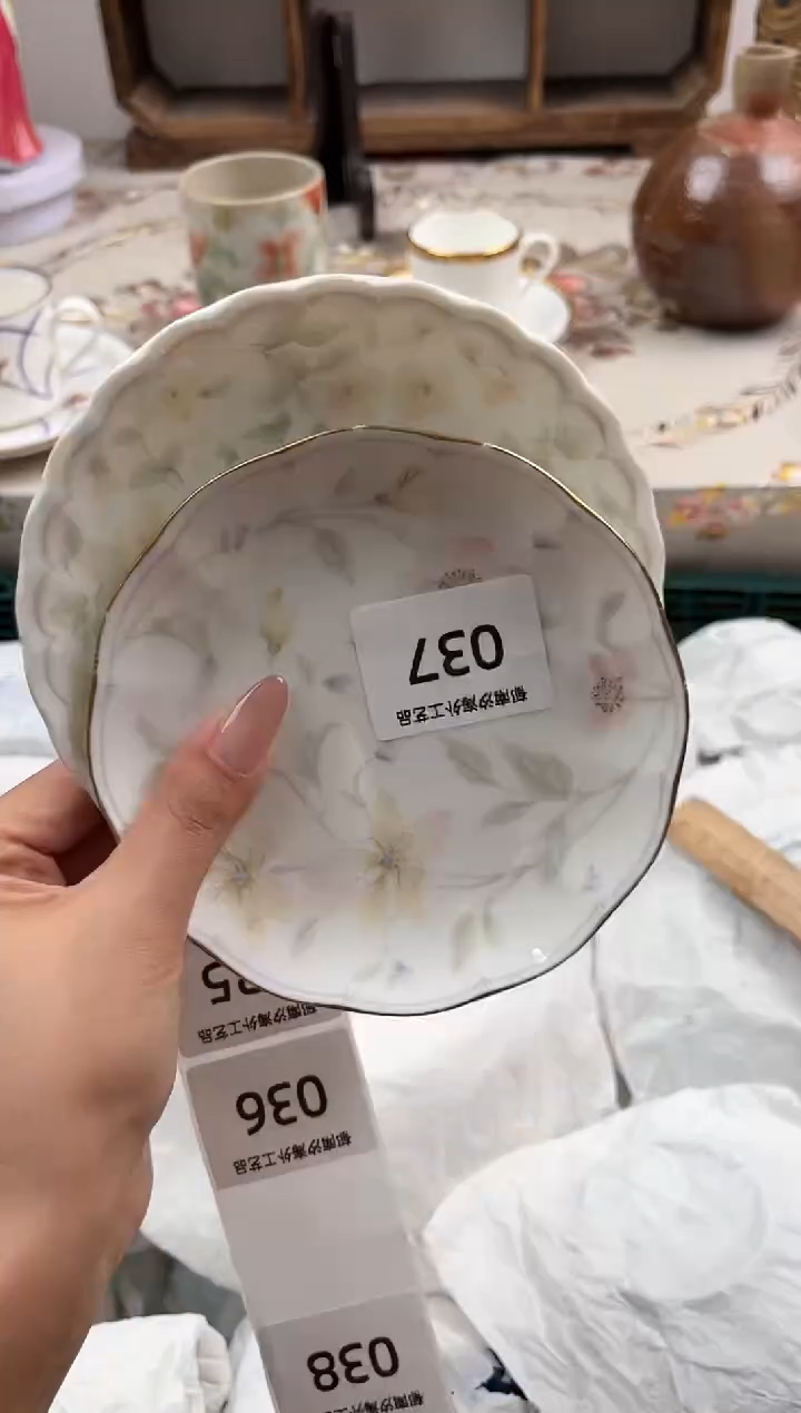 瓷片在**甘B         037