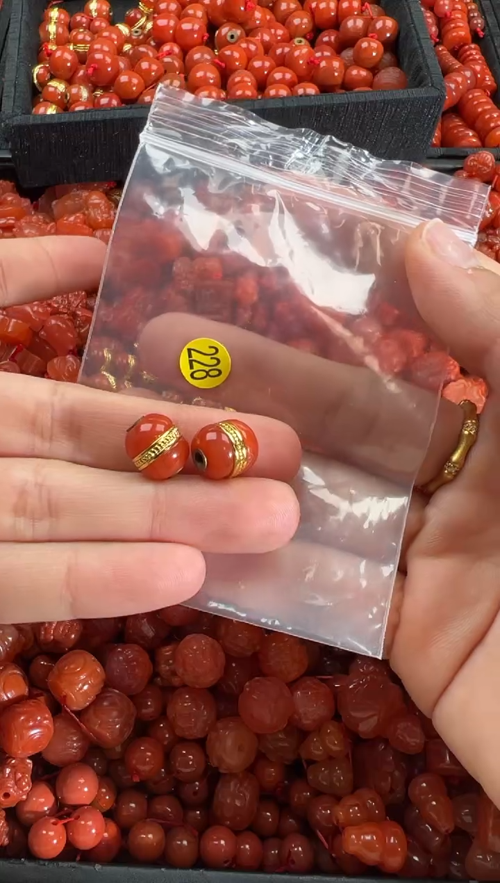 【闪购商品】南红玛瑙颈饰未镶嵌1