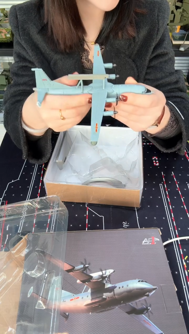 1/200合金飞机模型空警200